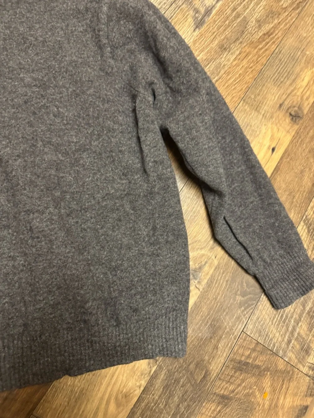 Ralph Lauren Charcoal Lambswool Crewneck Sweater with Polo Logo - Picture 8 of 9